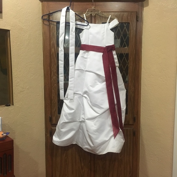 Girls formal dress - Picture 4 of 4
